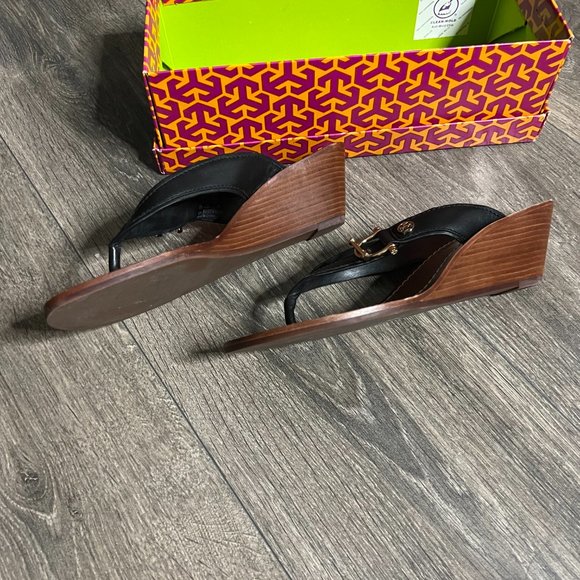 Tory Burch Black mid heeled sandals - Picture 3 of 4